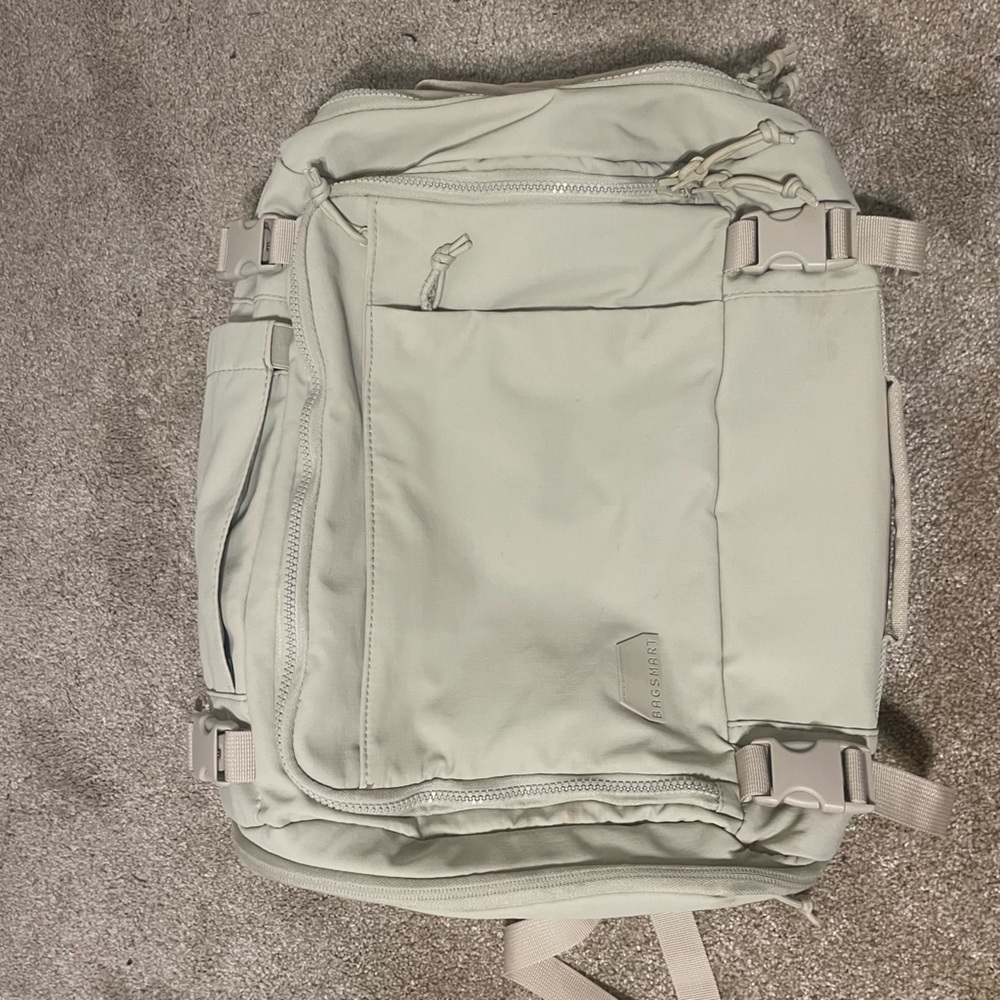 Bagsmart Blast 28L Travel Backpack in Beige